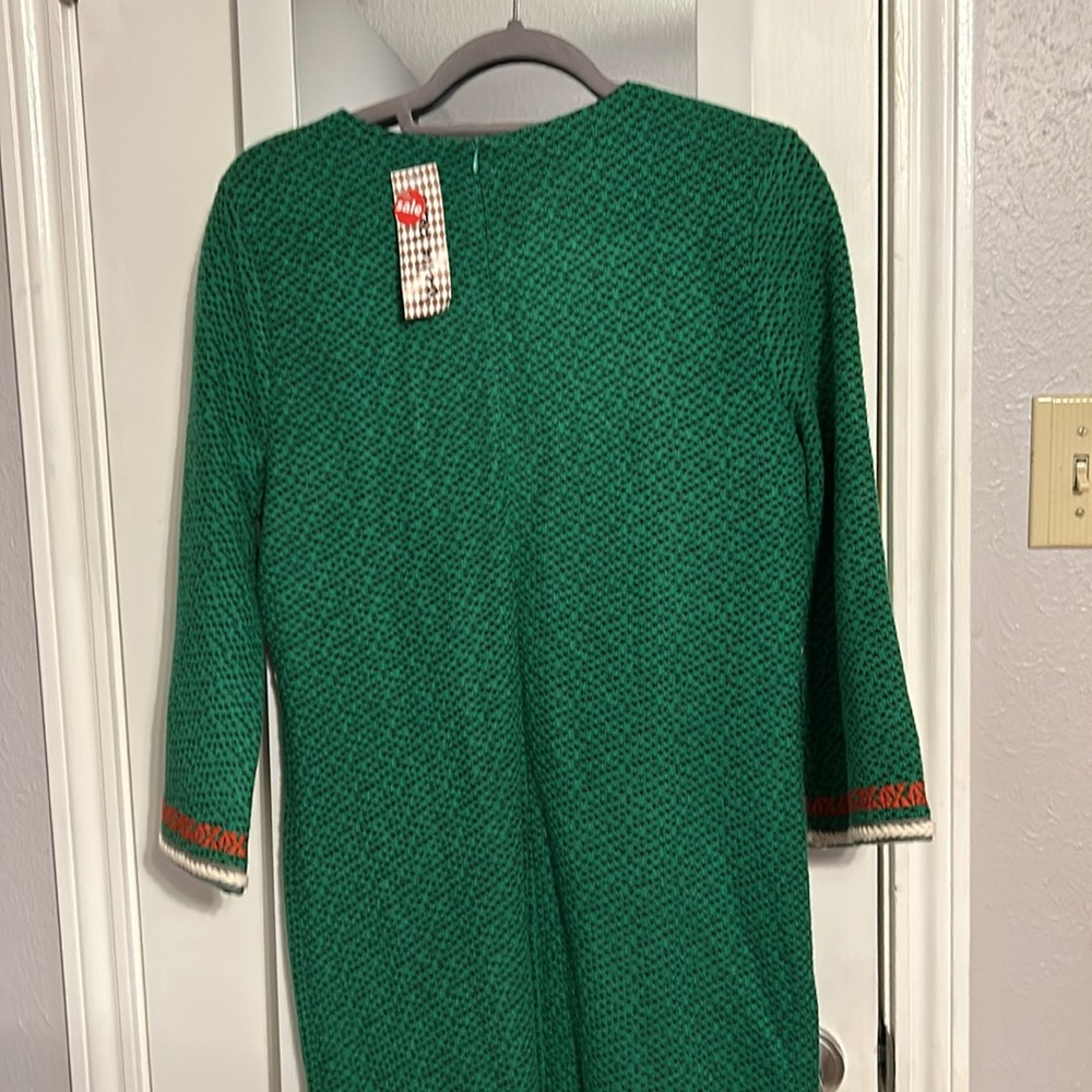NWT Esley knee length green dress with Pom Pom detail - Picture 4 of 4